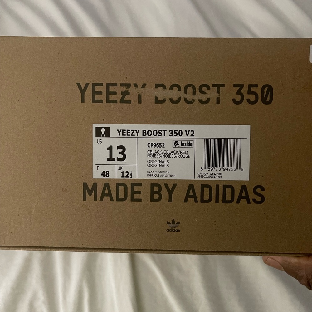 Yeezy Boost 350 Bred